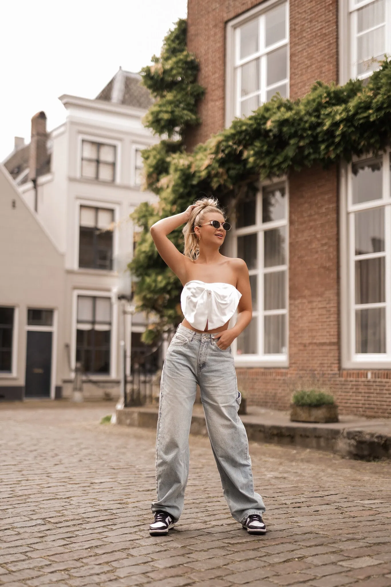Baggy jeans met twist details licht blauw - Cilou
